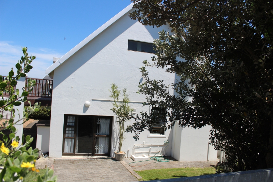 5 Bedroom Property for Sale in Canals Eastern Cape